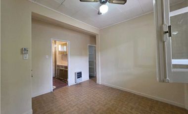 Venta • Departamento • P. BAJA• 2 Dormitorios • B. Cano • Ciudad