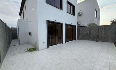 SE VENDE CASA PARA ESTRENO CIUDAD CELESTE  DevE