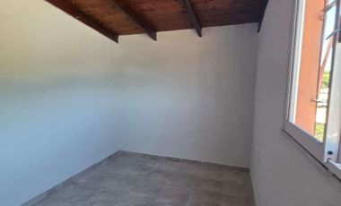 Maipu 189- Casa 2 dormit + Dpto (Villa Don Enrique)