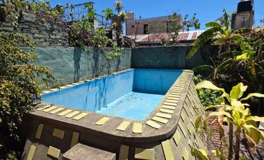 Maipu 189- Casa 2 dormit + Dpto (Villa Don Enrique)