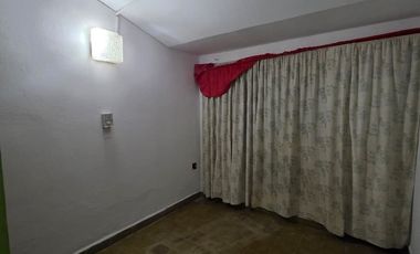 Maipu 189- Casa 2 dormit + Dpto (Villa Don Enrique)