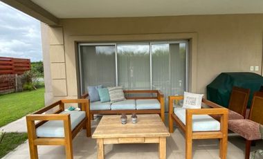 Casa en alquiler en Las Golondrinas