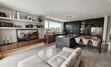 VENTA DE CASA SECTOR TANDA, EN PLANOS