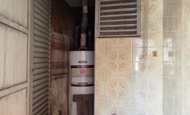 Venta casa 3 amb patio terraza con local  Barracas