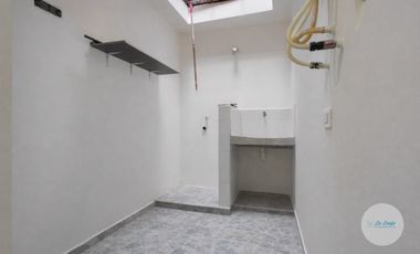 Casa en Arriendo Ubicado en Itagüí Codigo 11038