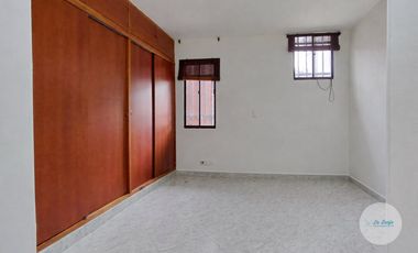 Casa en Arriendo Ubicado en Itagüí Codigo 11038