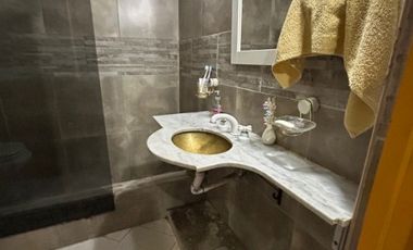 Casa en venta en Isidro Casanova