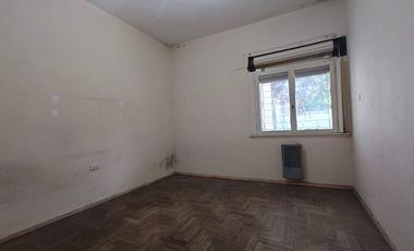 Venta PH 3amb-a Refaccionar-Gran lote-Billinghurst