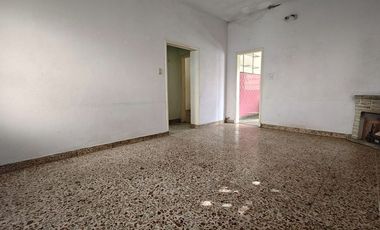 Venta PH 3amb-a Refaccionar-Gran lote-Billinghurst
