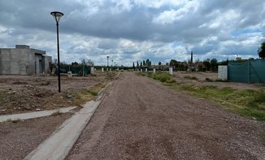 Venta , lote central , Bº Solar de Olivos, Maipu