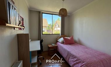 Casa en Arriendo en Amplia casa en el corazón de Vitacura. Alejandro Serani - La Llaveria. Colegio Sagrados Corazones de Manquehue