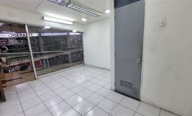 Local Comercial en Arriendo en Av Ricardo Lyon
