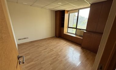 Oficina en Arriendo en Eliodoro Yañez 1649