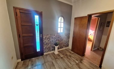 CASA 4 AMBIENTES QUILMES OESTE