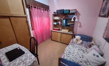 CASA 4 AMBIENTES QUILMES OESTE