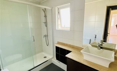 Casa en Arriendo en Sector Poniente