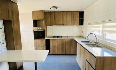 Casa en Arriendo en Sector Poniente