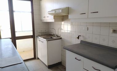 Departamento en Arriendo en CLASICO Y AMPLIO** INCLUYE ESTACIONAMIENTO Y BODEGA