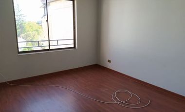 Departamento en Arriendo en CLASICO Y AMPLIO** INCLUYE ESTACIONAMIENTO Y BODEGA