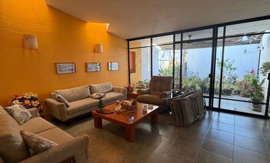 Casa en Venta en Colonia Ciudad de Los Niños Zapopan Jalisco.