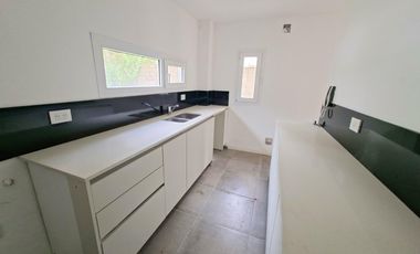 Dúplex en venta en complejo 2 dorm