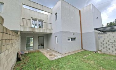 Dúplex en venta en complejo 2 dorm
