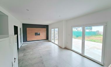 Dúplex en venta en complejo 2 dorm
