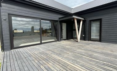 Exclusiva Casa En Venta Country Pucón