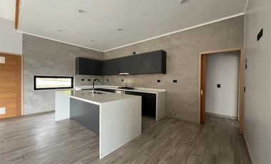 Exclusiva Casa En Venta Country Pucón