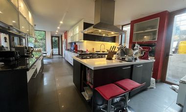 Hermosa Vivienda 6d-7b - Vista Excepcional