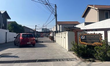 Casa En Venta De En Condominio Cerrado En Buin.