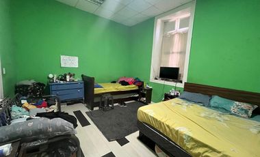 Casa En Esquina En Santiago Centro - Excelente Ubicación