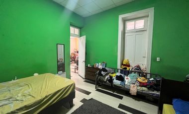 Casa En Esquina En Santiago Centro - Excelente Ubicación