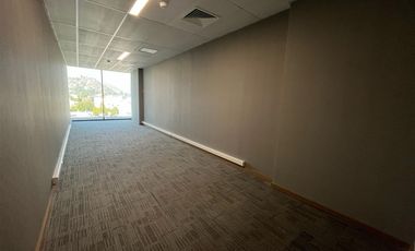 Oficina En Arriendo Av La Dehesa.