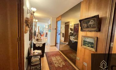 Departamento en venta c/ estacionamiento en Santa María de Manquehue