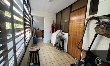 Departamento en venta c/ estacionamiento en Santa María de Manquehue