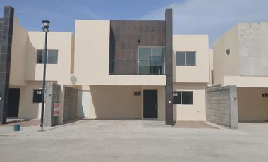 Casa en Venta libre de gravamen. Cedros 2.  Gomez Palacio. Ejerce tu cedito.