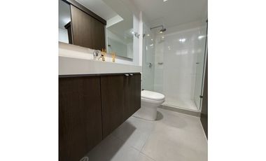 Se vende apartamento en el sur de Cali, piso 11, excelente iluminación