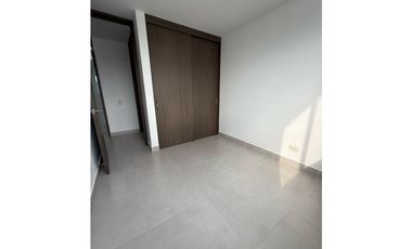 Se vende apartamento en el sur de Cali, piso 11, excelente iluminación