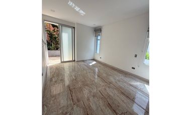 Se vende moderno apartamento en Pance