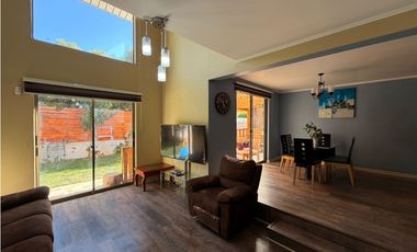 CURAUMA - LOMAS DE CURAUMA - CASA EN VENTA - 4D 3B 1E 1B