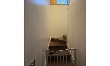 CURAUMA - LOMAS DE CURAUMA - CASA EN VENTA - 4D 3B 1E 1B