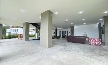 En Venta – Casa en Bosque del  Lago, Mesa de los Santos