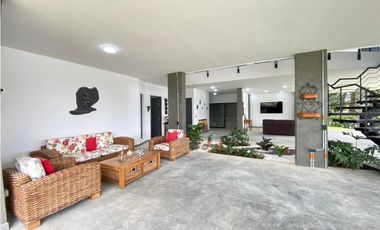 En Venta – Casa en Bosque del  Lago, Mesa de los Santos