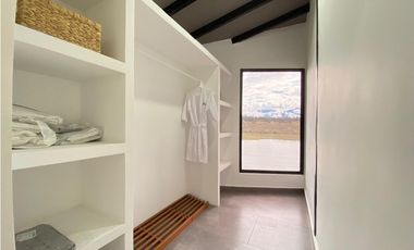 En Venta – Casa en Bosque del  Lago, Mesa de los Santos
