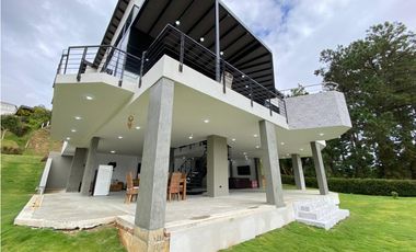 En Venta – Casa en Bosque del  Lago, Mesa de los Santos