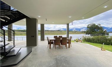En Venta – Casa en Bosque del  Lago, Mesa de los Santos