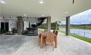 En Venta – Casa en Bosque del  Lago, Mesa de los Santos