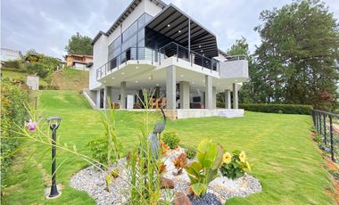 En Venta – Casa en Bosque del  Lago, Mesa de los Santos