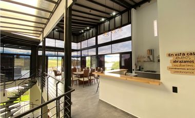 En Venta – Casa en Bosque del  Lago, Mesa de los Santos